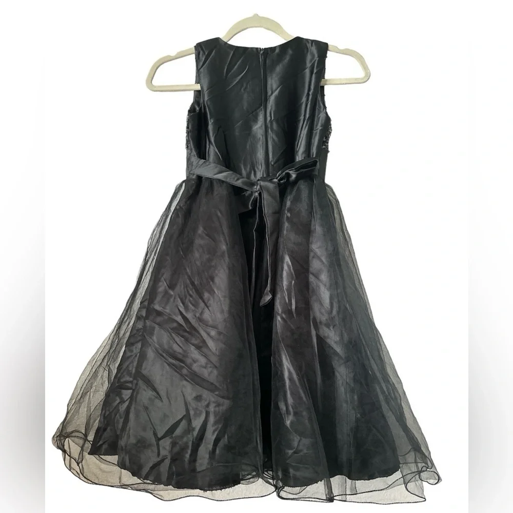 Kid’s Girls Sequins And Black Tulle Sleeveless Holiday Dress Size 160 BNWOT